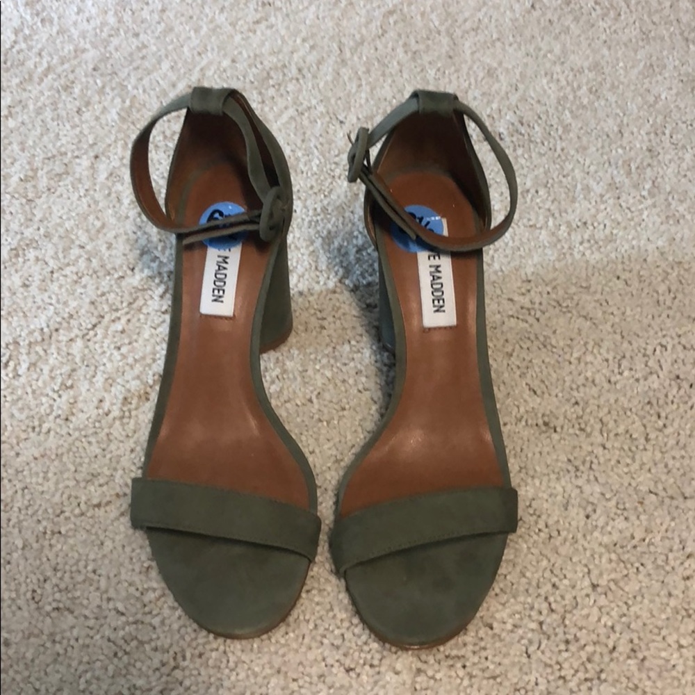 Olive Steve Madden Sandals
